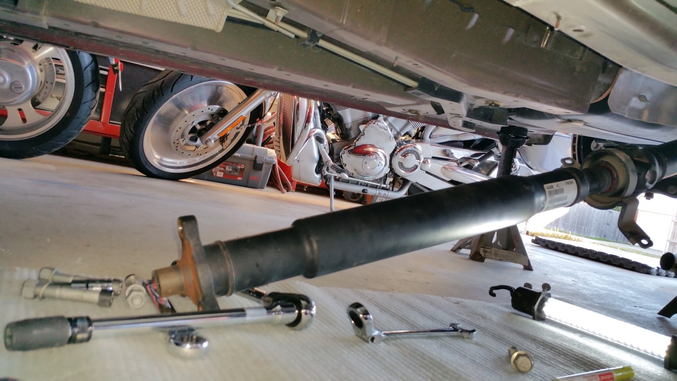 SOLD! OEM 2011 L99 2SS axles and drive shaft Camaro5 Chevy Camaro